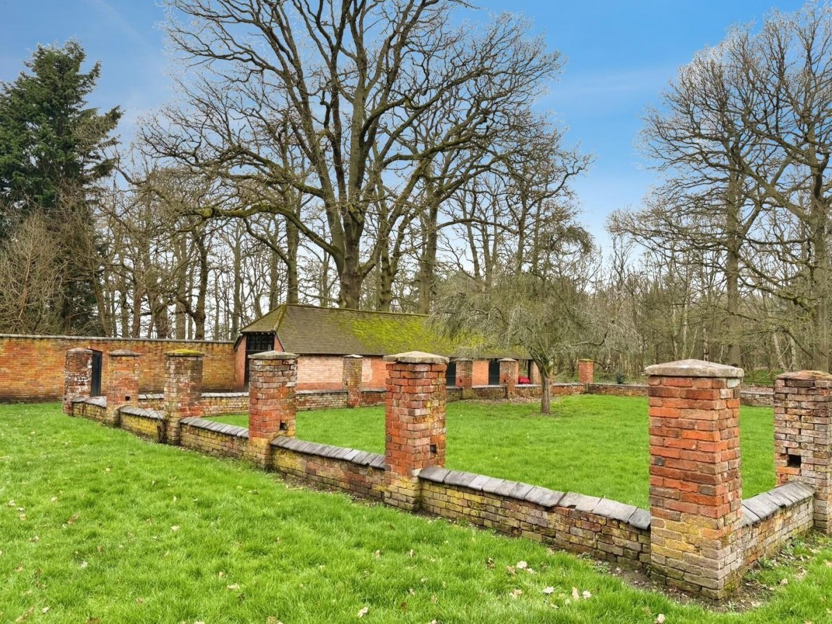 Packington Park, Meriden, CV7 7HE