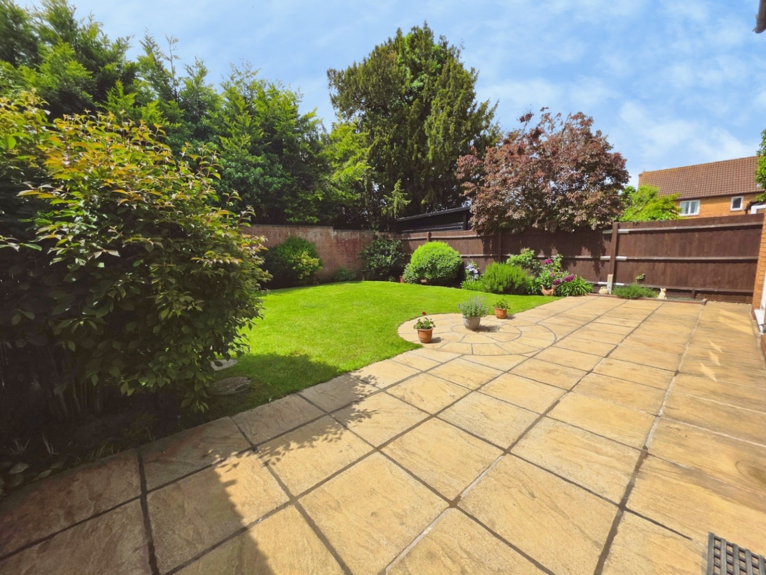 6 Kidnams Walk, Whitminster, GL2 7NL