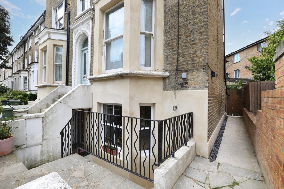 Eastlake Road, London, SE5