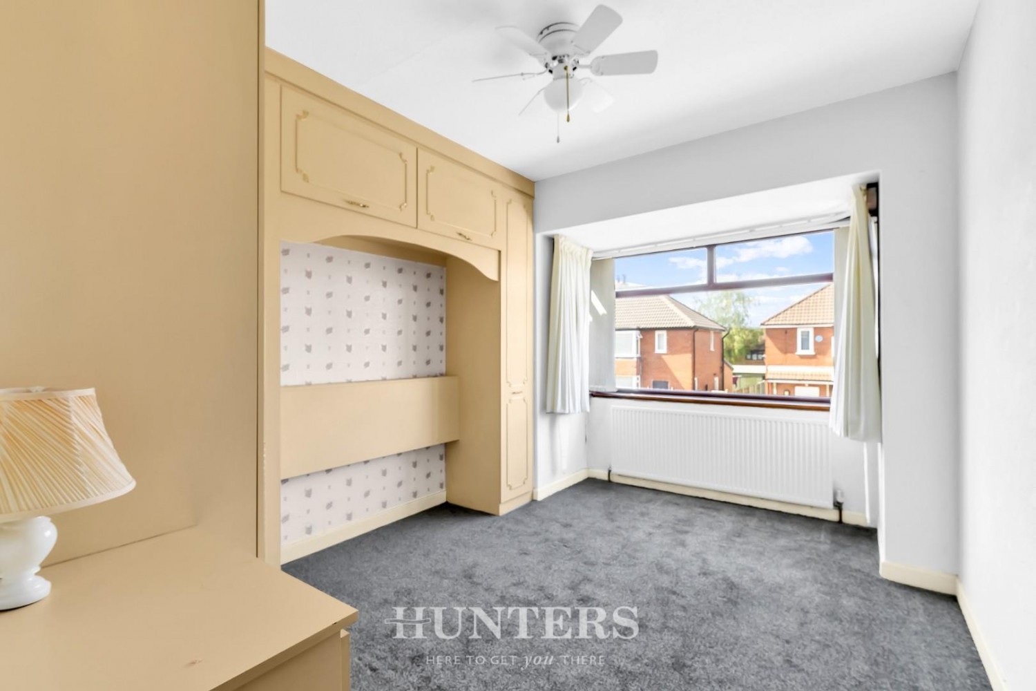 Monmouth Street, Middleton M24