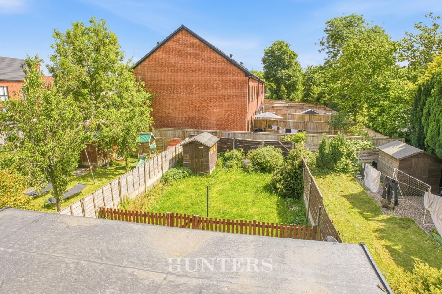 Monmouth Street, Middleton M24