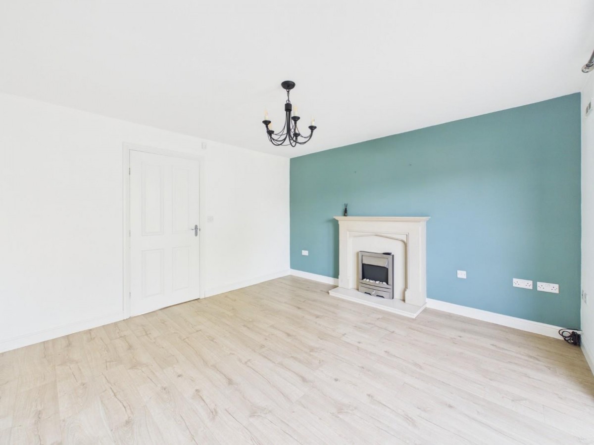 Tundra Grove, Eldwick, BD16 3QG
