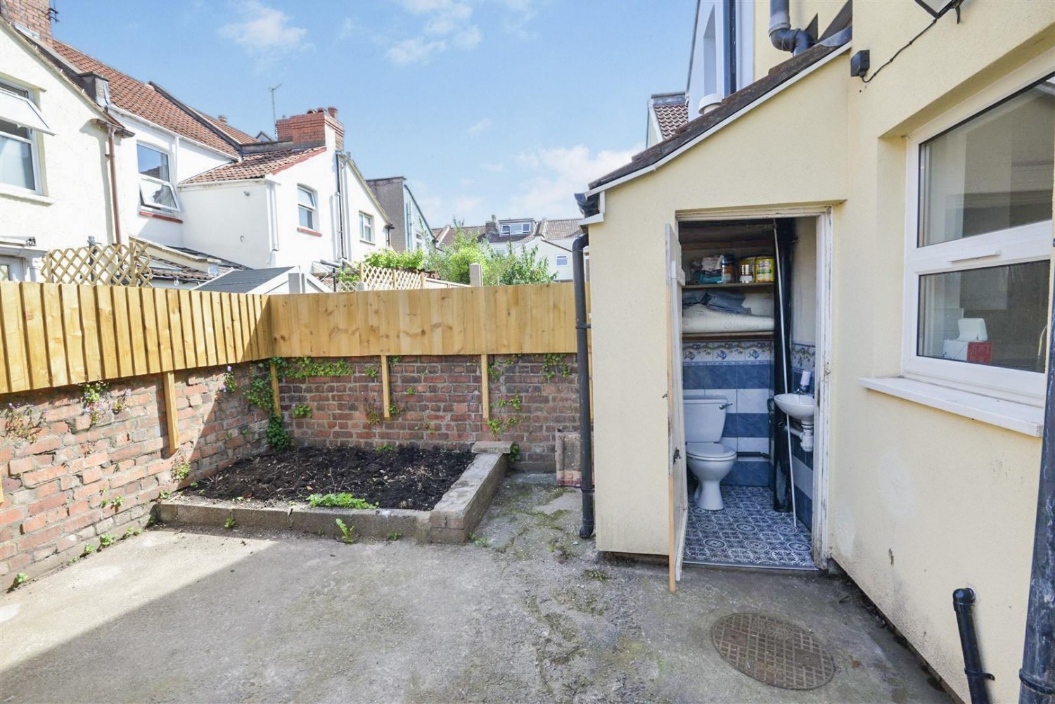 Barratt Street, Easton, Bristol, BS5 6DE