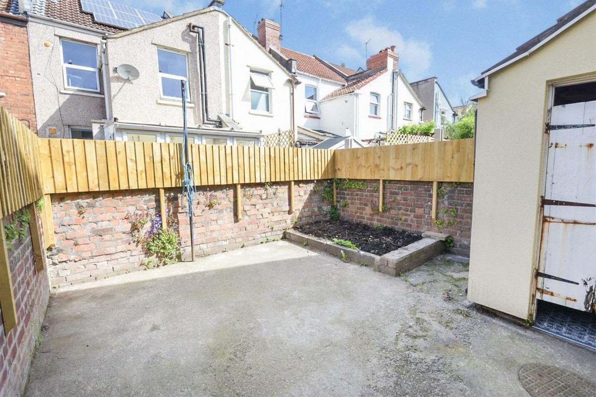 Barratt Street, Easton, Bristol, BS5 6DE