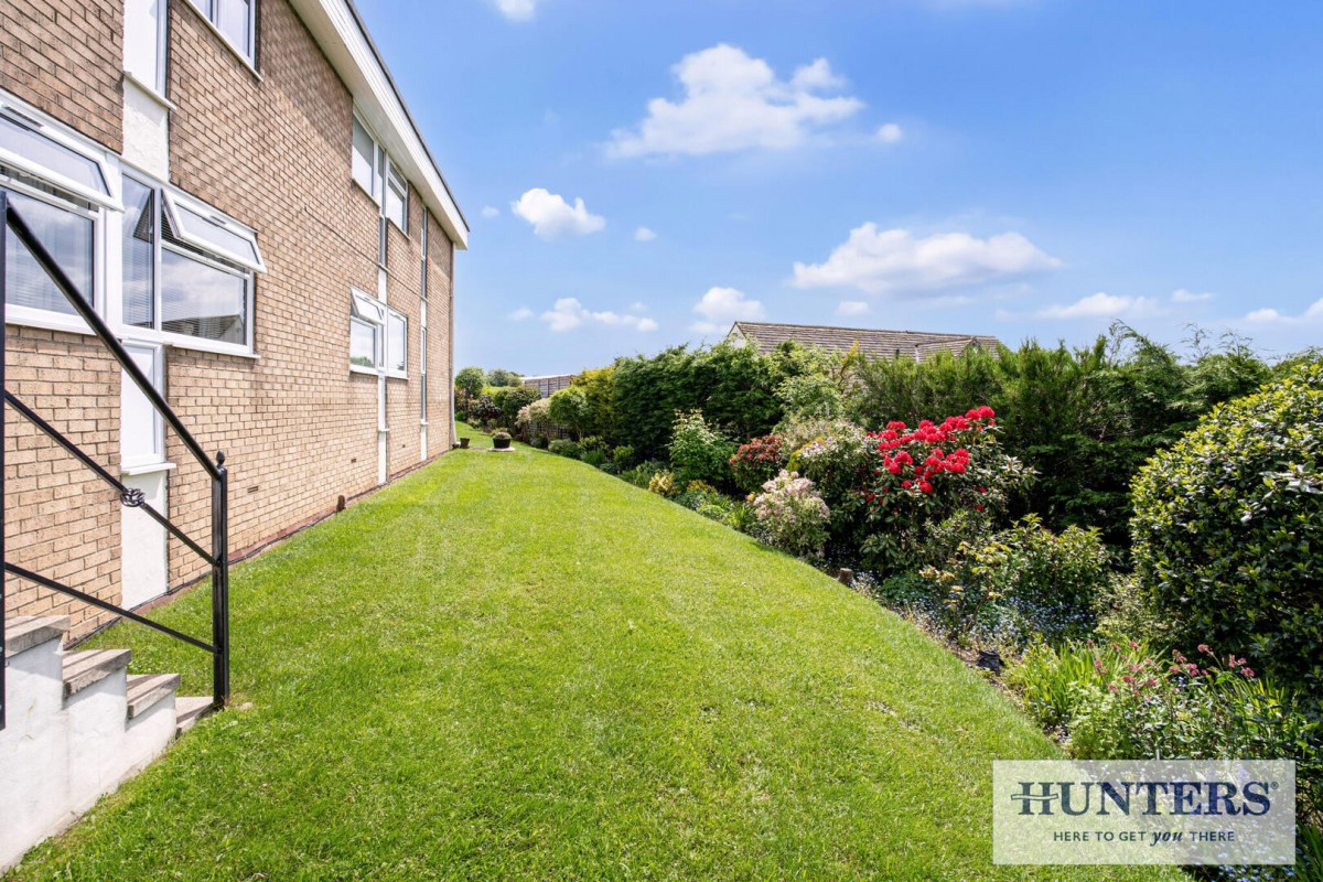 Moorfield Drive, Yeadon, Leeds