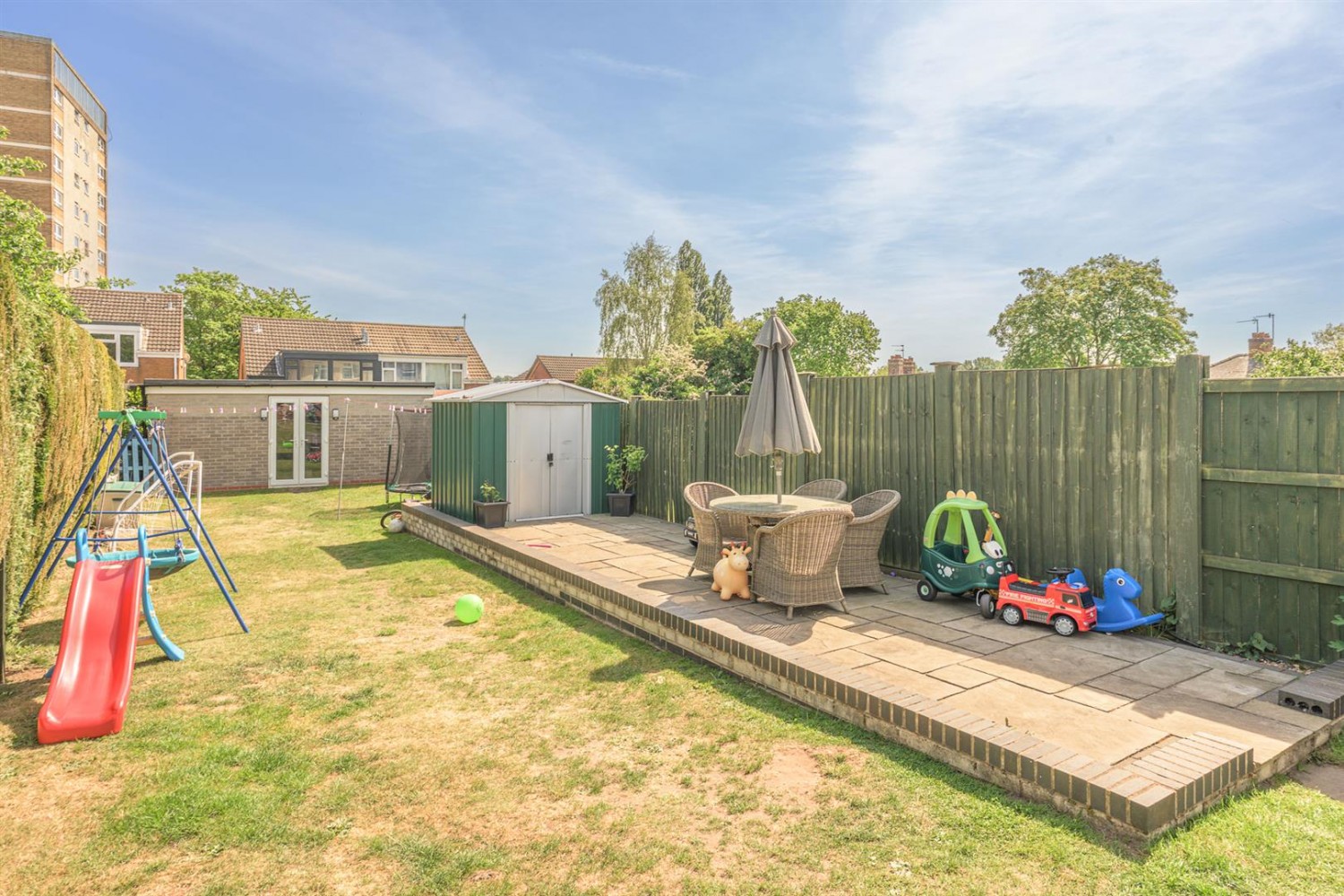 Laburnum Street, Wollaston, Stourbridge, DY8 4NX