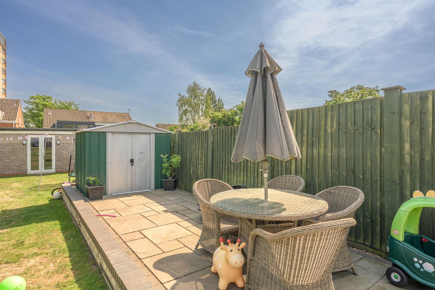 Laburnum Street, Wollaston, Stourbridge, DY8 4NX