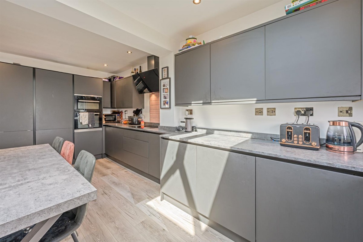 Laburnum Street, Wollaston, Stourbridge, DY8 4NX