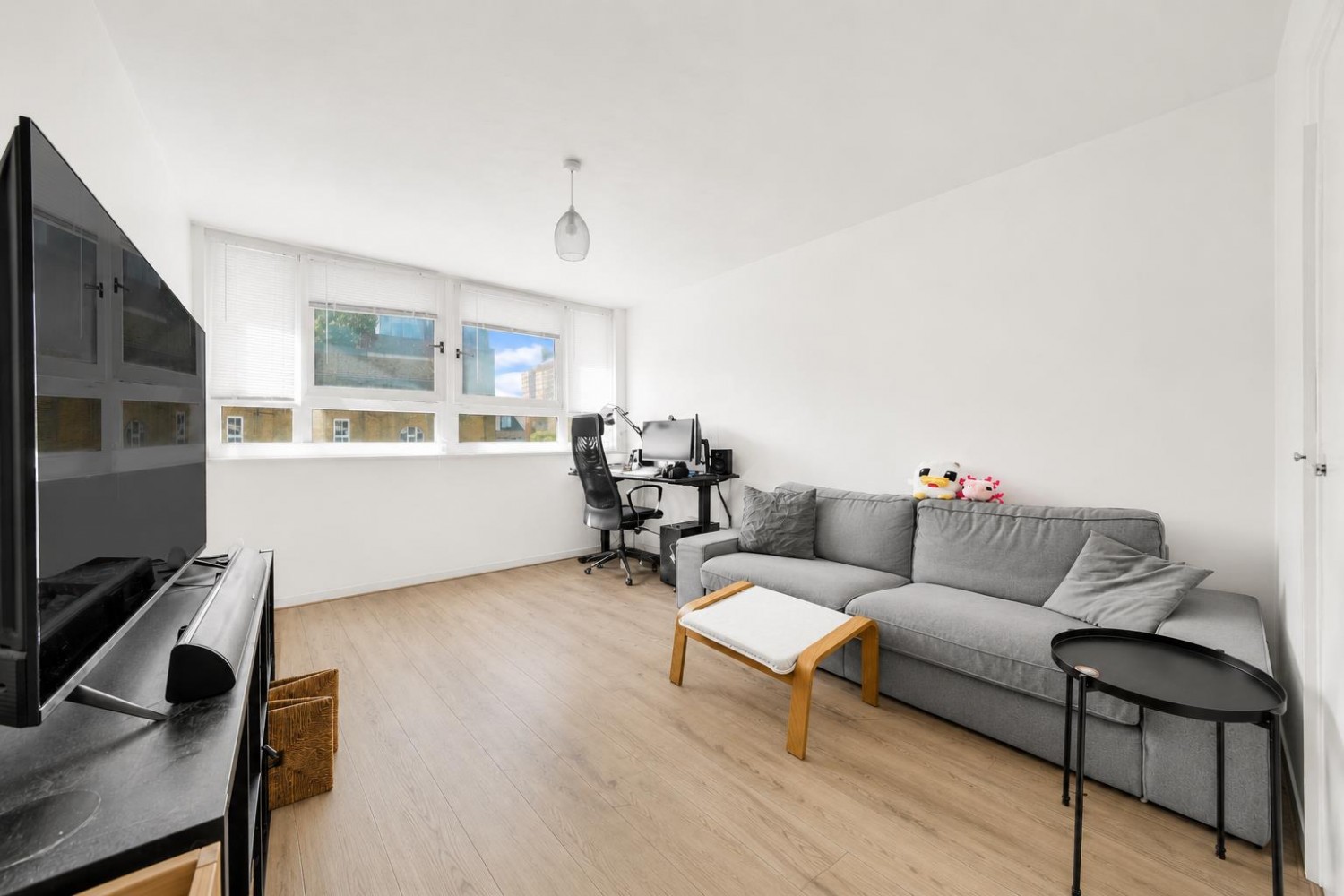 1 bedroom Flat for sale in Crondall Court, Hoxton, N1