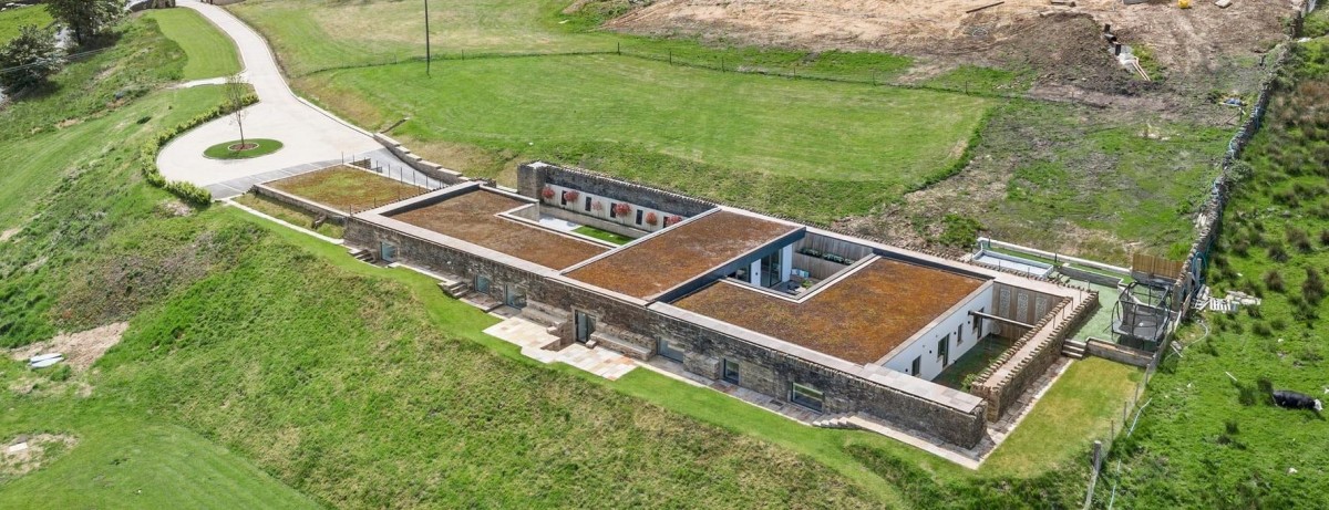Reservoir House, Glusburn