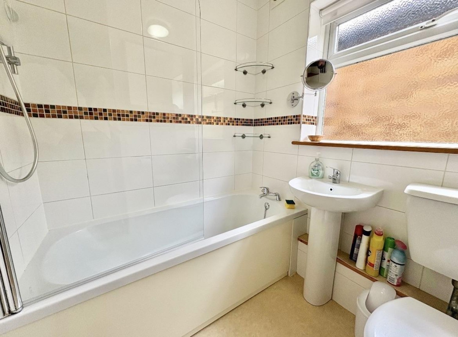 Shortlands Close, Harlington, Middlesex, UB3 5HF
