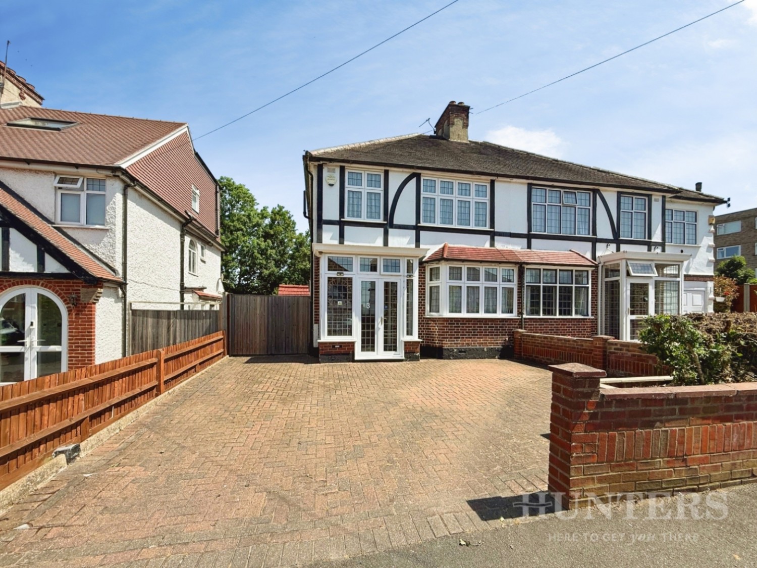 Derek Avenue, Wallington