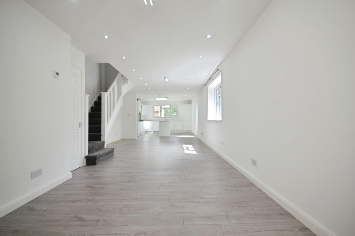 Dudley Close, Tilehurst, Reading