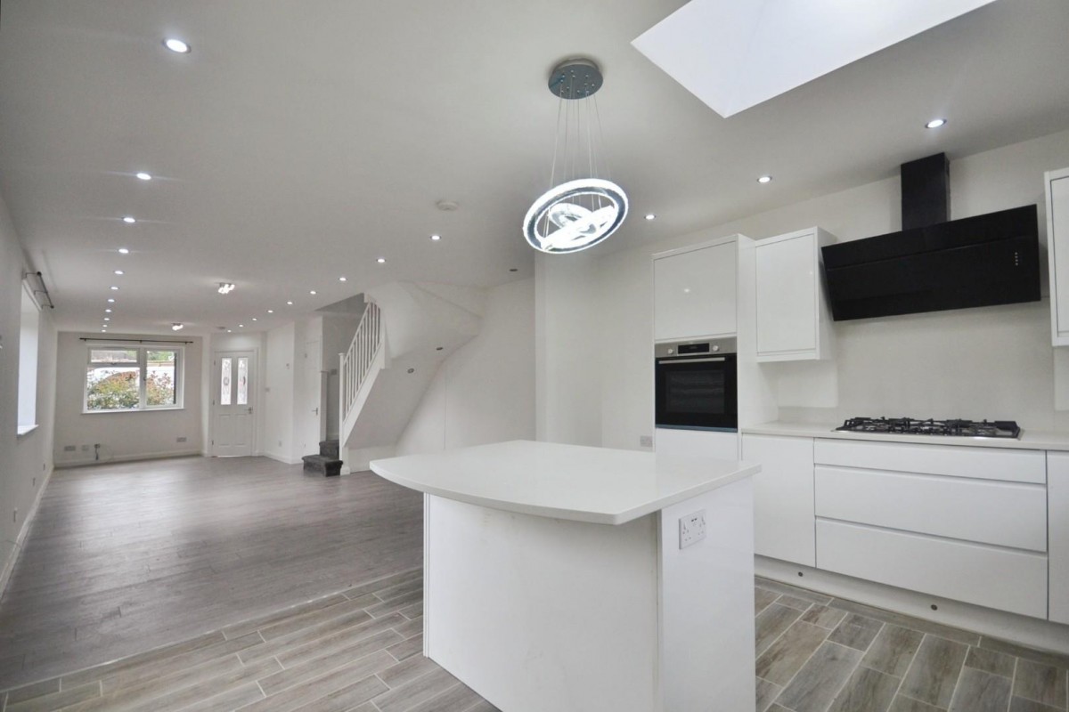 Dudley Close, Tilehurst, Reading