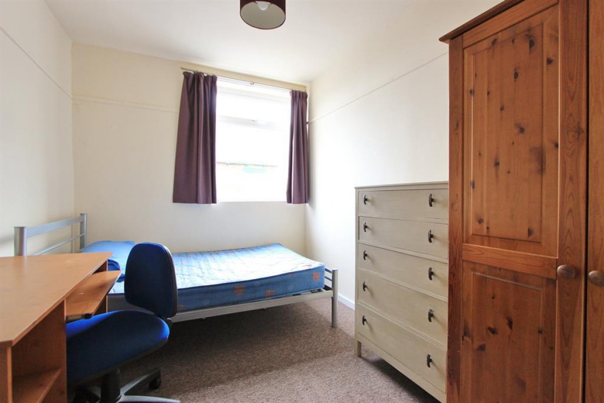 Warwick Terrace, Sheffield, S10 1LY