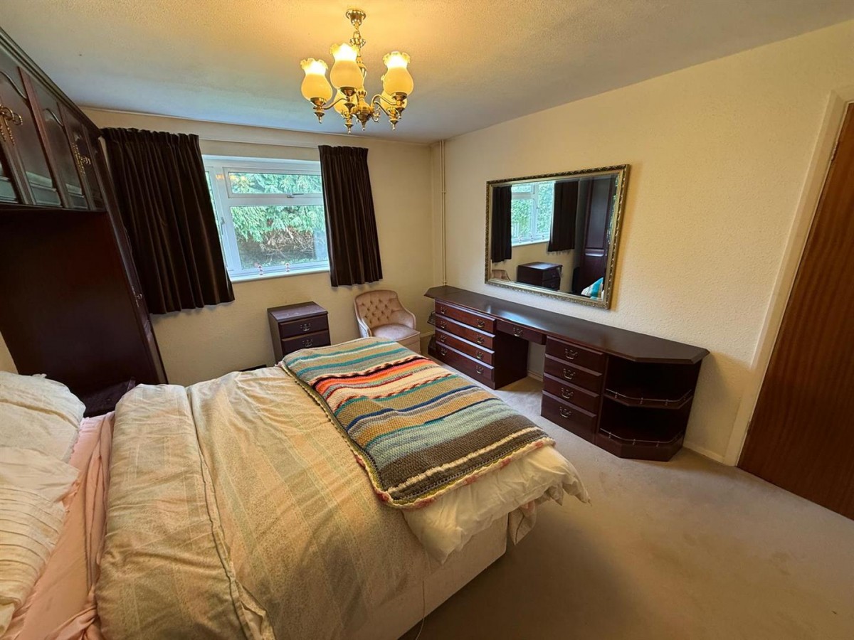 Halfcot Avenue, Pedmore, Stourbridge, DY9 0YB