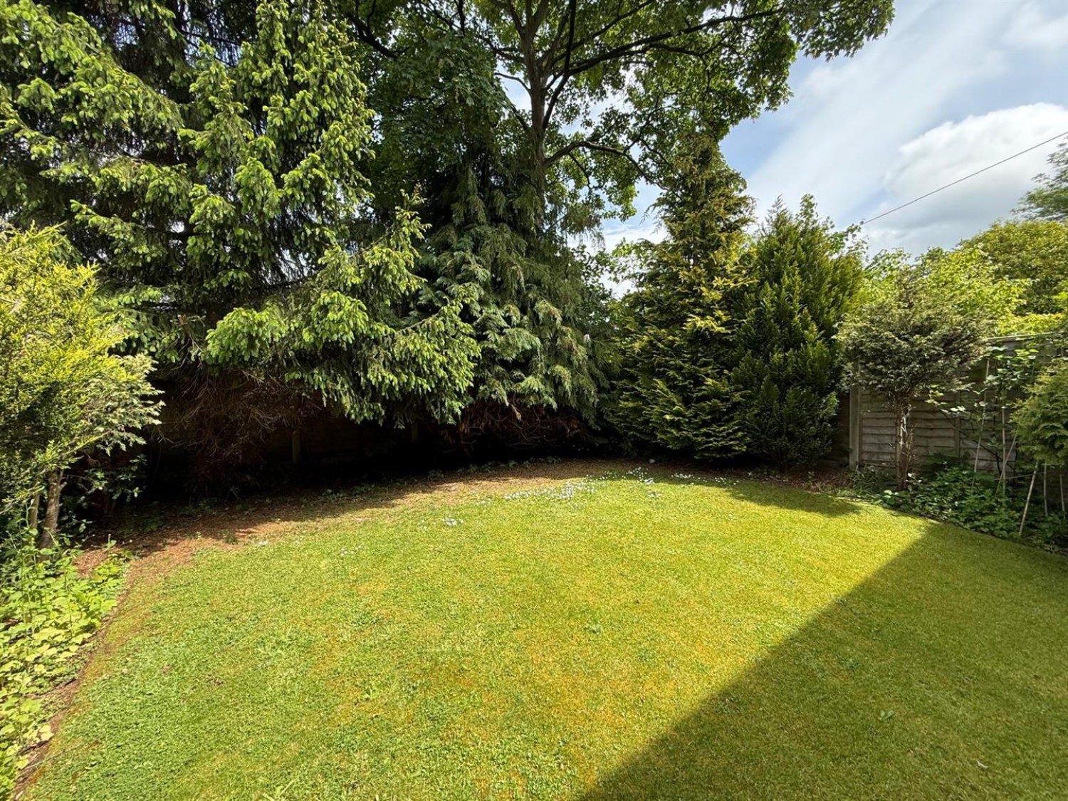 Halfcot Avenue, Pedmore, Stourbridge, DY9 0YB