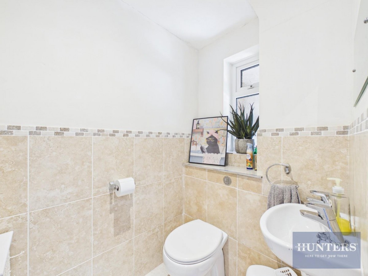Hazebrouck Close, Cheltenham, GL51 3QA