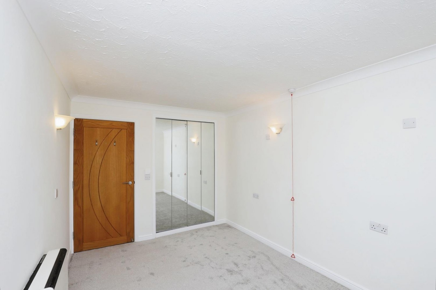2 bedroom Flat for sale in Ranulf Court, Abbeydale Road South, Sheffield, S7 2PZ