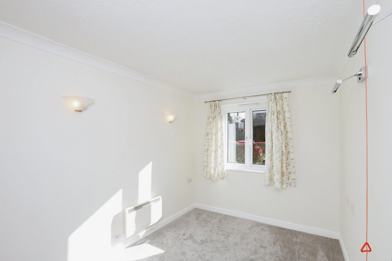 2 bedroom Flat for sale in Ranulf Court, Abbeydale Road South, Sheffield, S7 2PZ