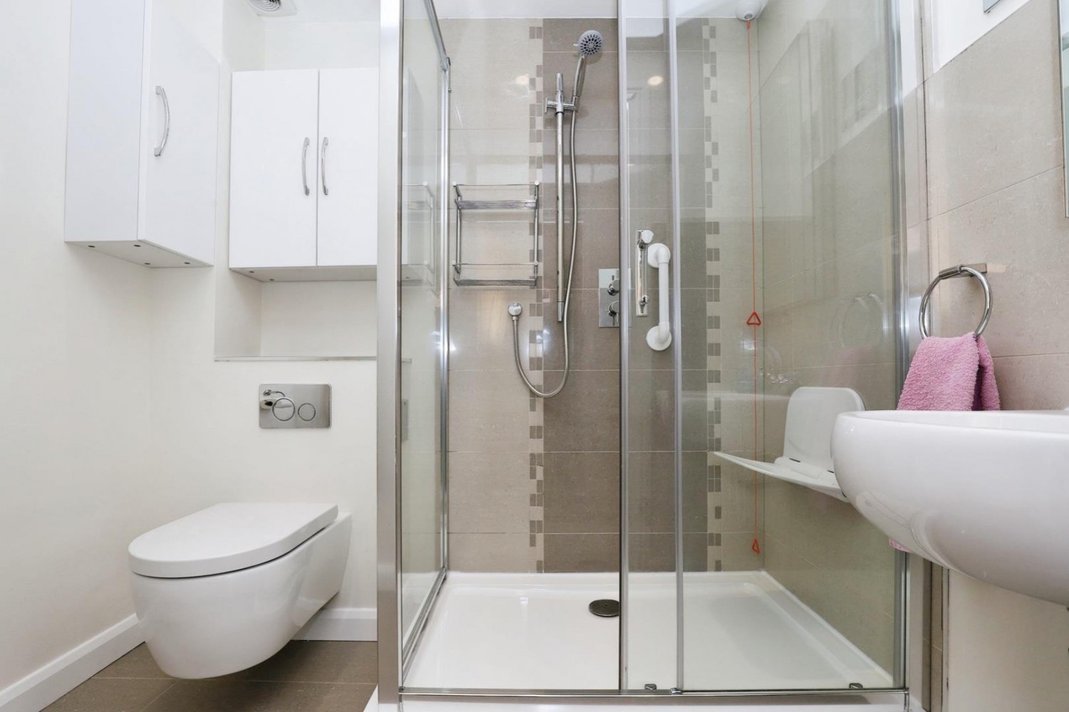 2 bedroom Flat for sale in Ranulf Court, Abbeydale Road South, Sheffield, S7 2PZ