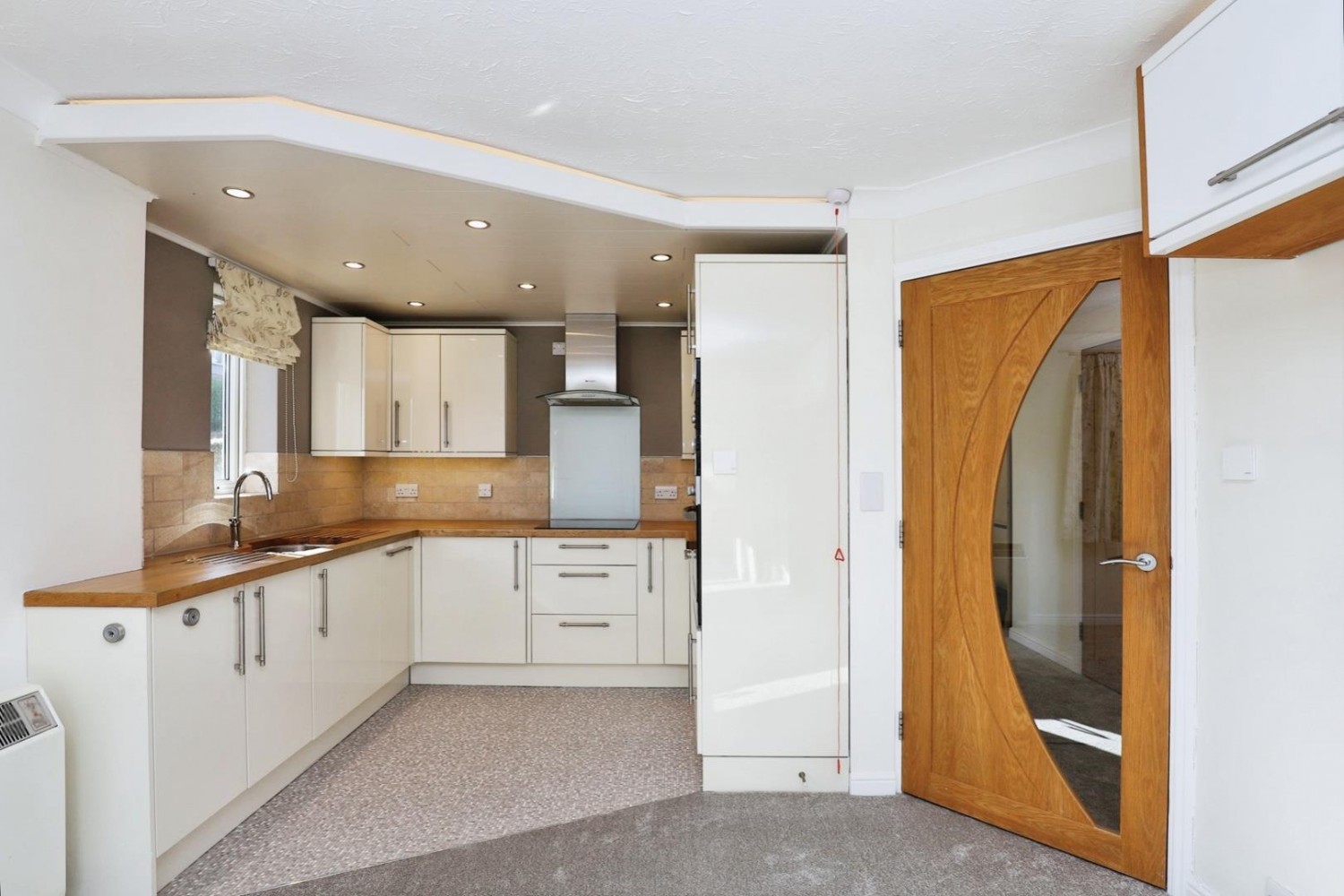 2 bedroom Flat for sale in Ranulf Court, Abbeydale Road South, Sheffield, S7 2PZ