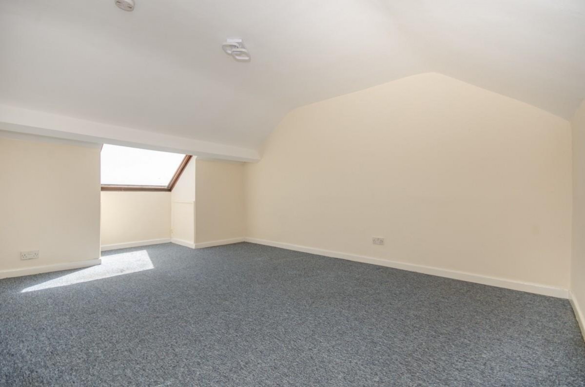 North Street, Downend, Bristol, BS16 5SY