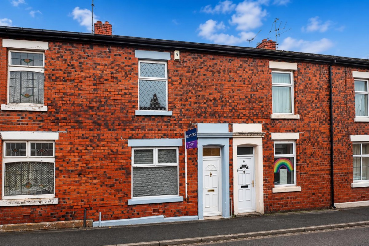 Queen Victoria Street, Blackburn, BB2 2RZ