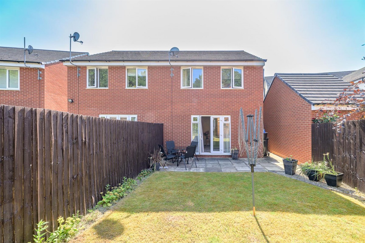 Hyde Mill Drive, Wollaston, Stourbridge, DY8 4GD