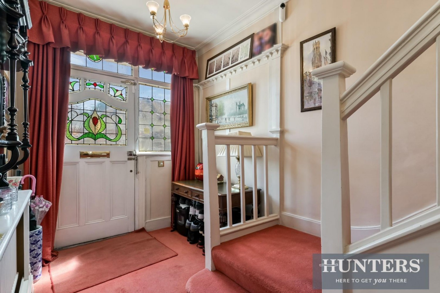 4 bedroom House for sale in Thornbury Avenue, Isleworth