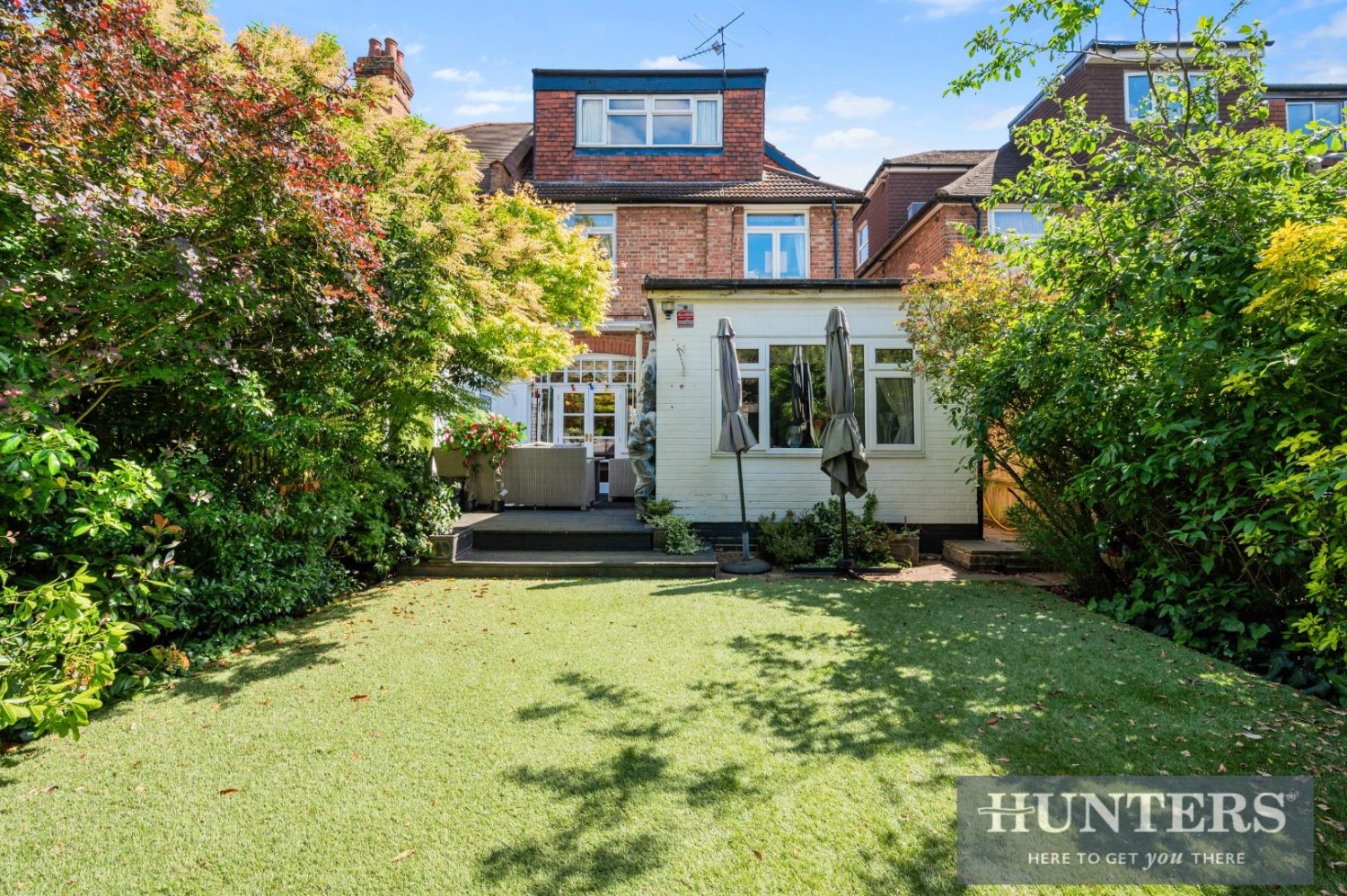 4 bedroom House for sale in Thornbury Avenue, Isleworth