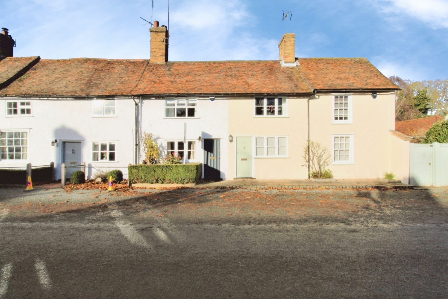 Pilgrims Row, Westmill