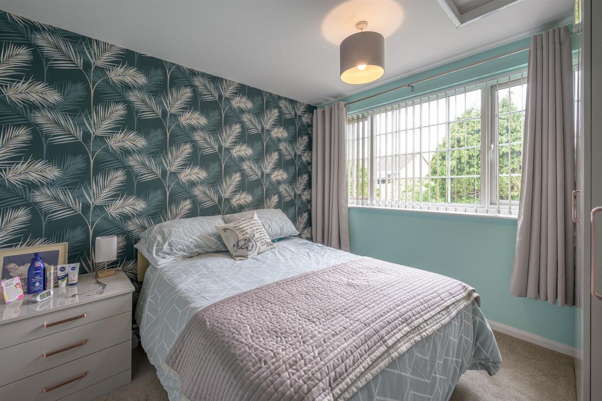 Swallowfall Avenue, Stourbridge, DY8 3LB