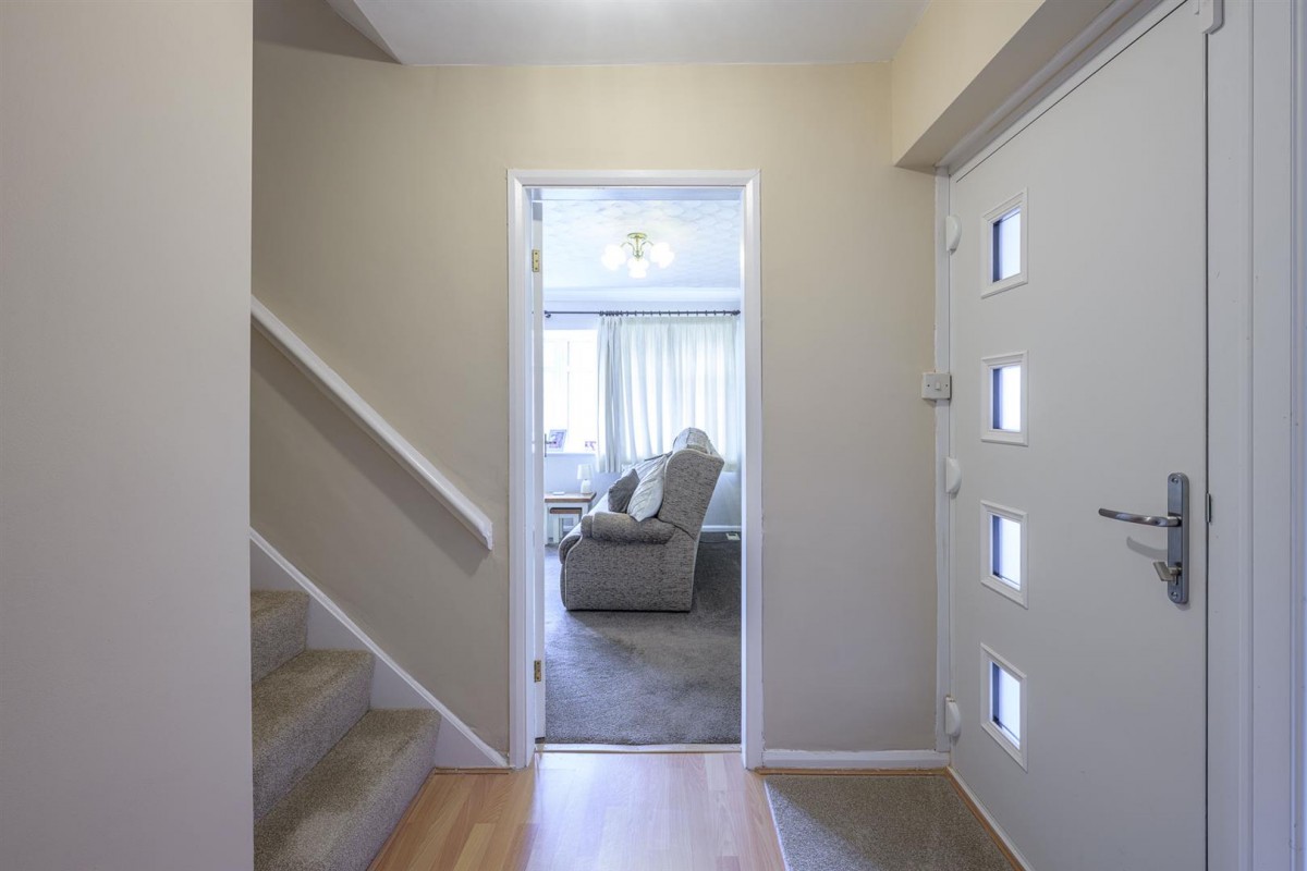 Swallowfall Avenue, Stourbridge, DY8 3LB