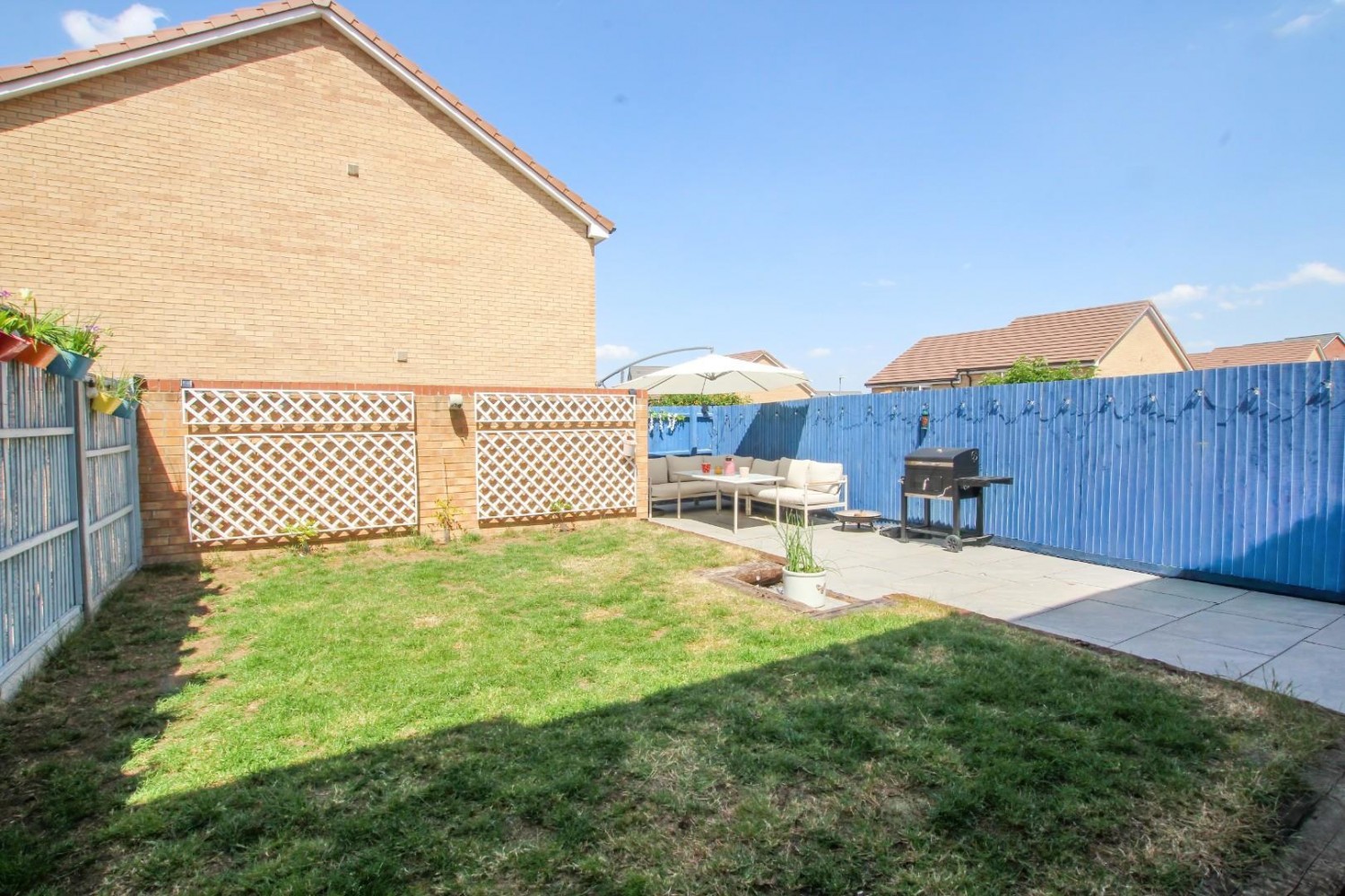 Wallis Drive, Leighton Buzzard