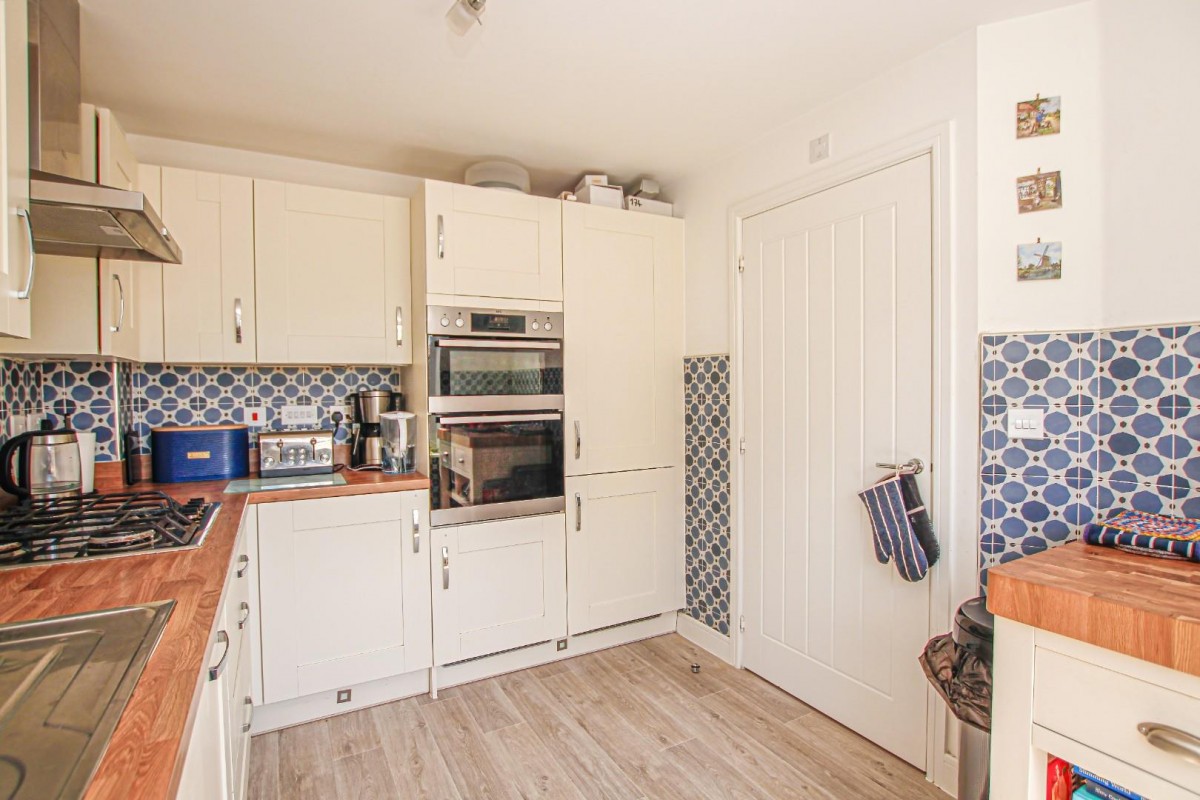 Wallis Drive, Leighton Buzzard