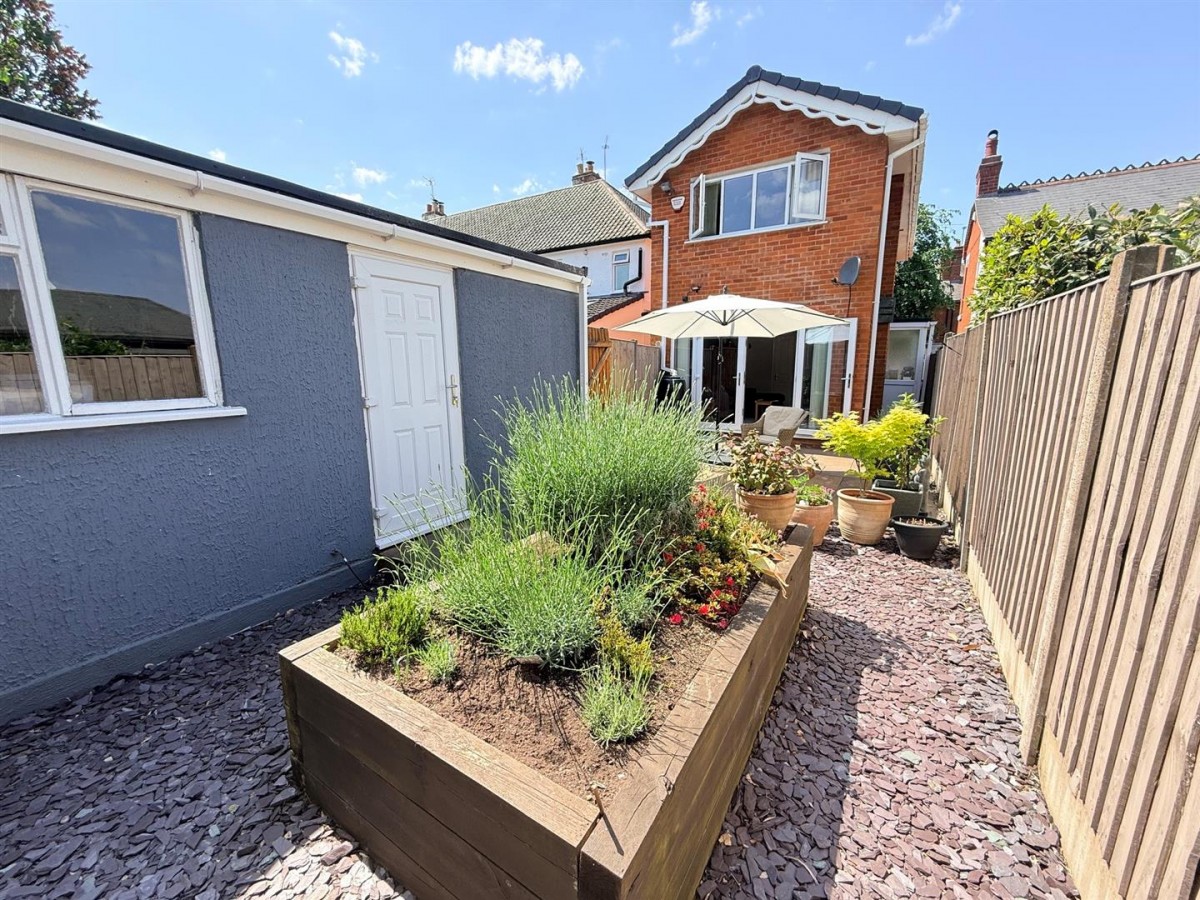 South Avenue, Stourbridge, DY8 3XY