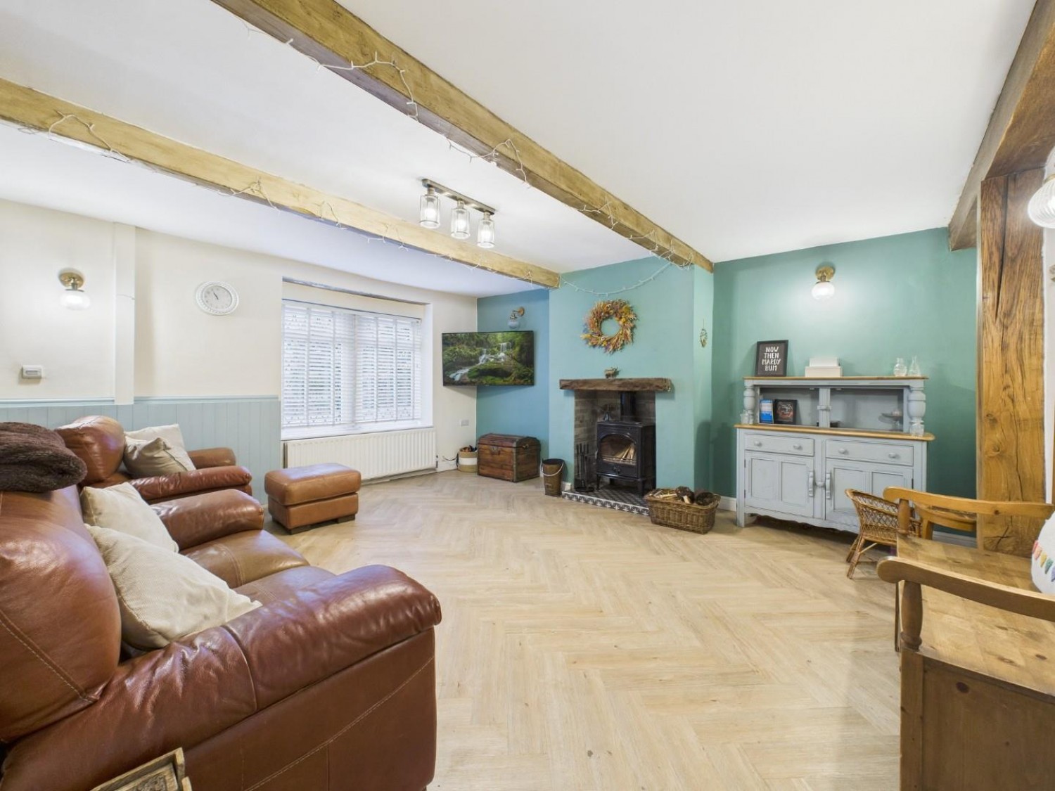 4 bedroom House for sale in Main Street, Wilsden, Bradford