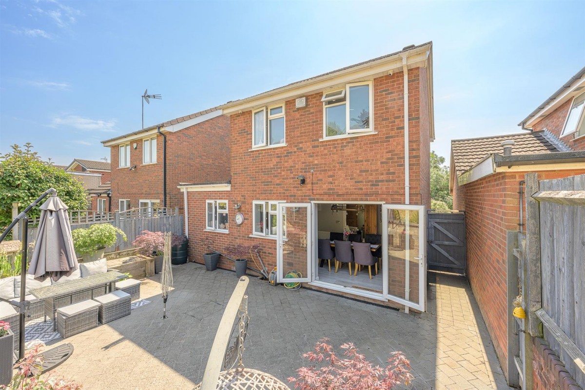 Stamford Road, Brierley Hill, DY5 2QD