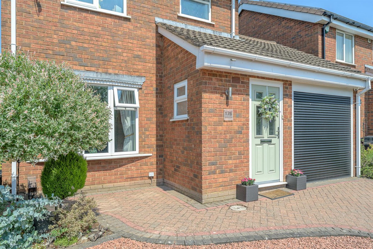 Stamford Road, Brierley Hill, DY5 2QD