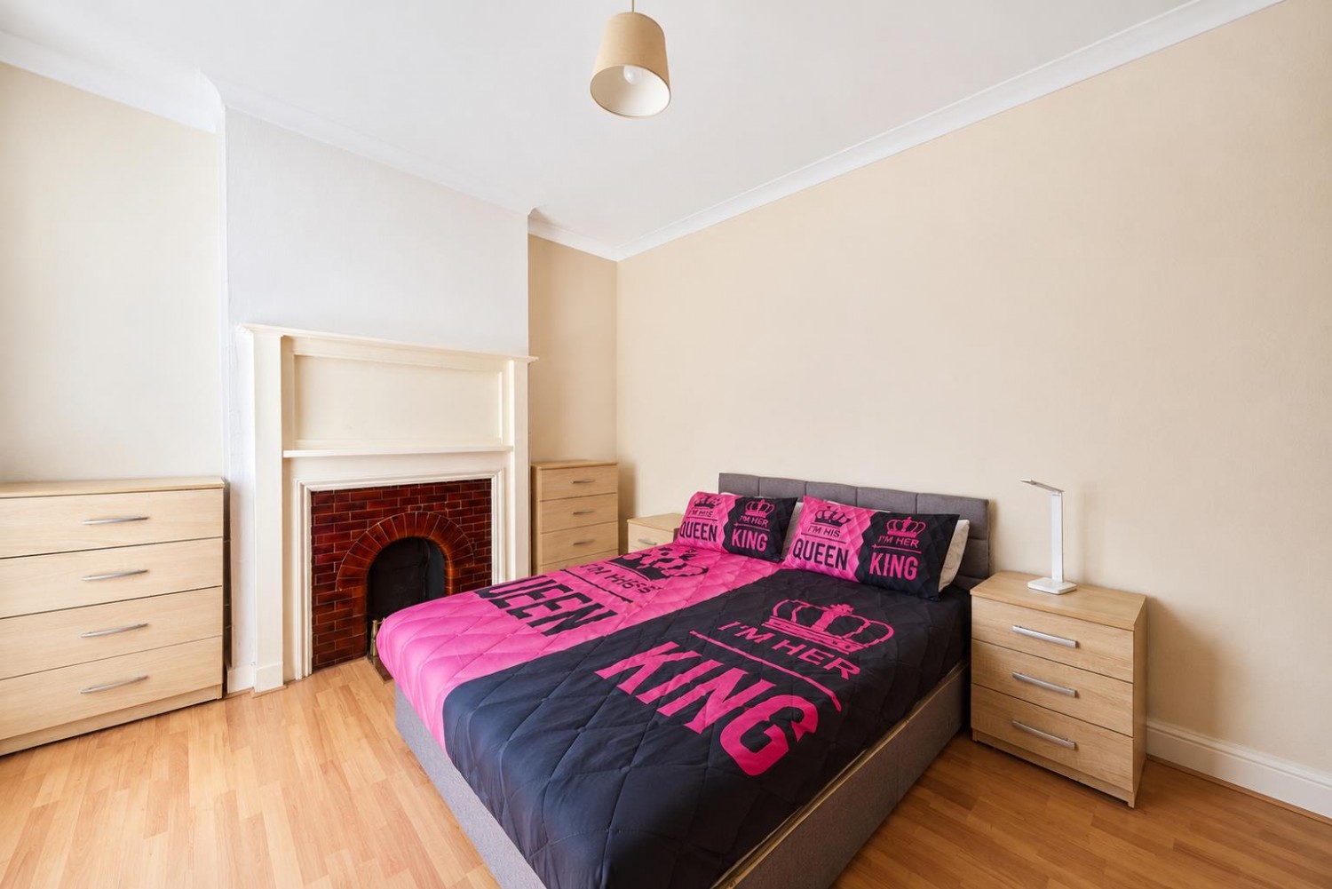 4 bedroom House for sale in Forty Avenue, Wembley