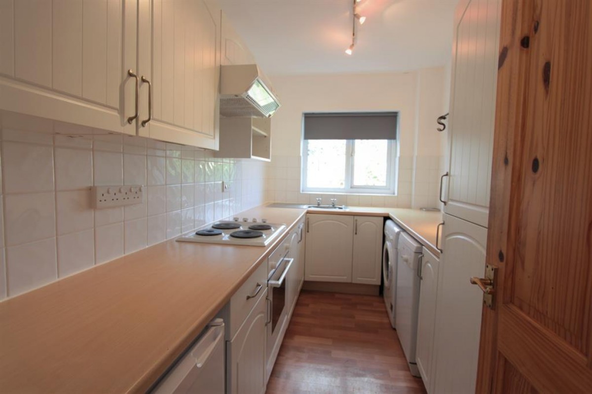 Ladies Spring Grove, Sheffield, S17 3LR