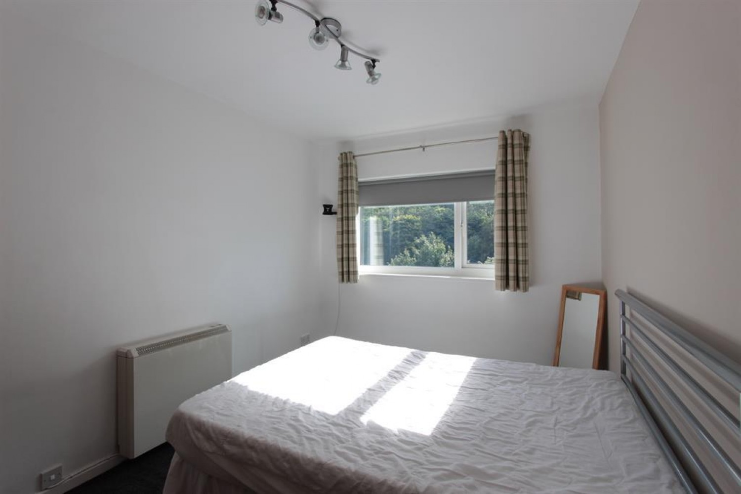 Ladies Spring Grove, Sheffield, S17 3LR