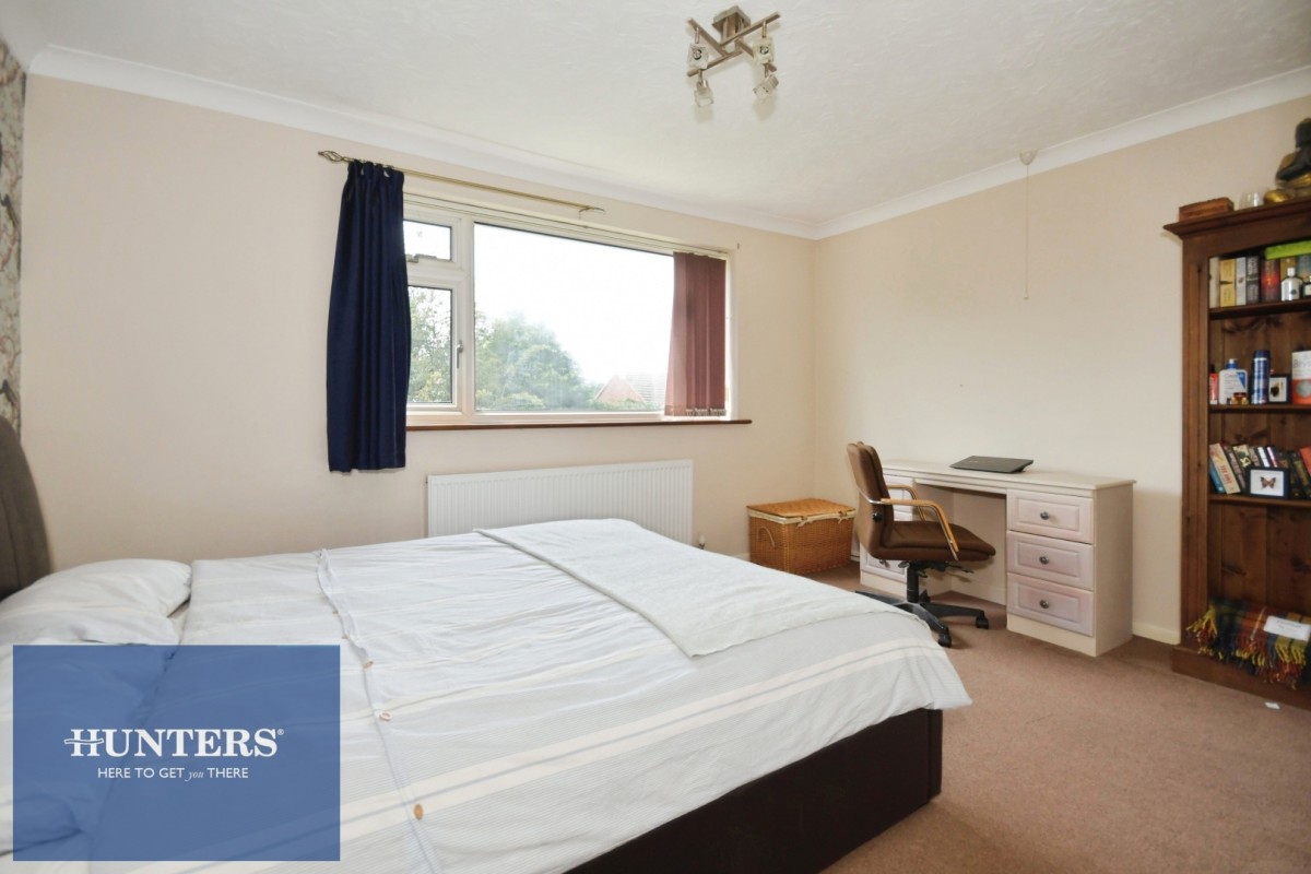 Harehill Crescent, Wingerworth, Chesterfield, S42 6SS