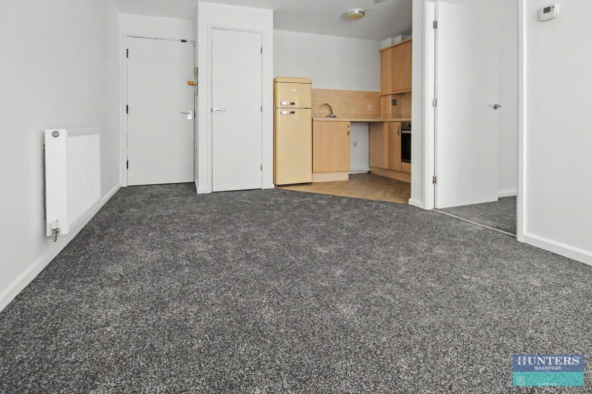 Chartwell Drive Bradford, West Yorkshire, BD6 3DB