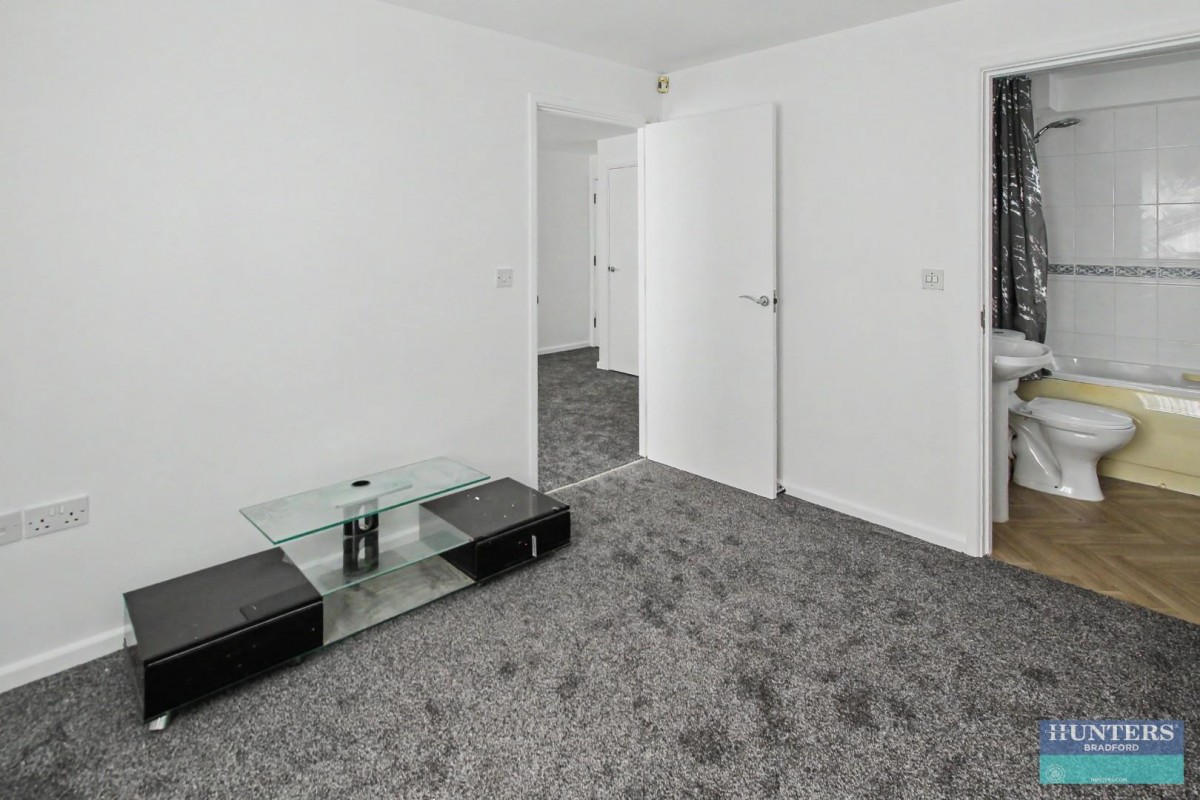 Chartwell Drive Bradford, West Yorkshire, BD6 3DB