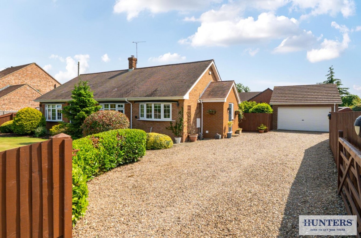 The Bungalow, Crossing Farm, Asselby, Goole