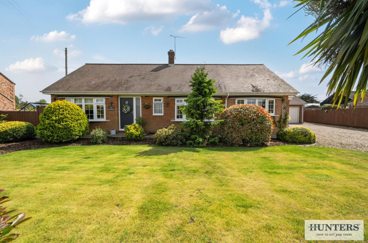 The Bungalow, Crossing Farm, Asselby, Goole