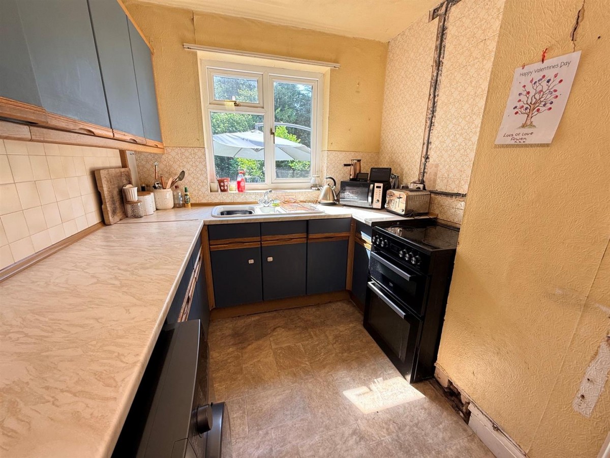Ham Lane, Stourbridge, DY9 0UE