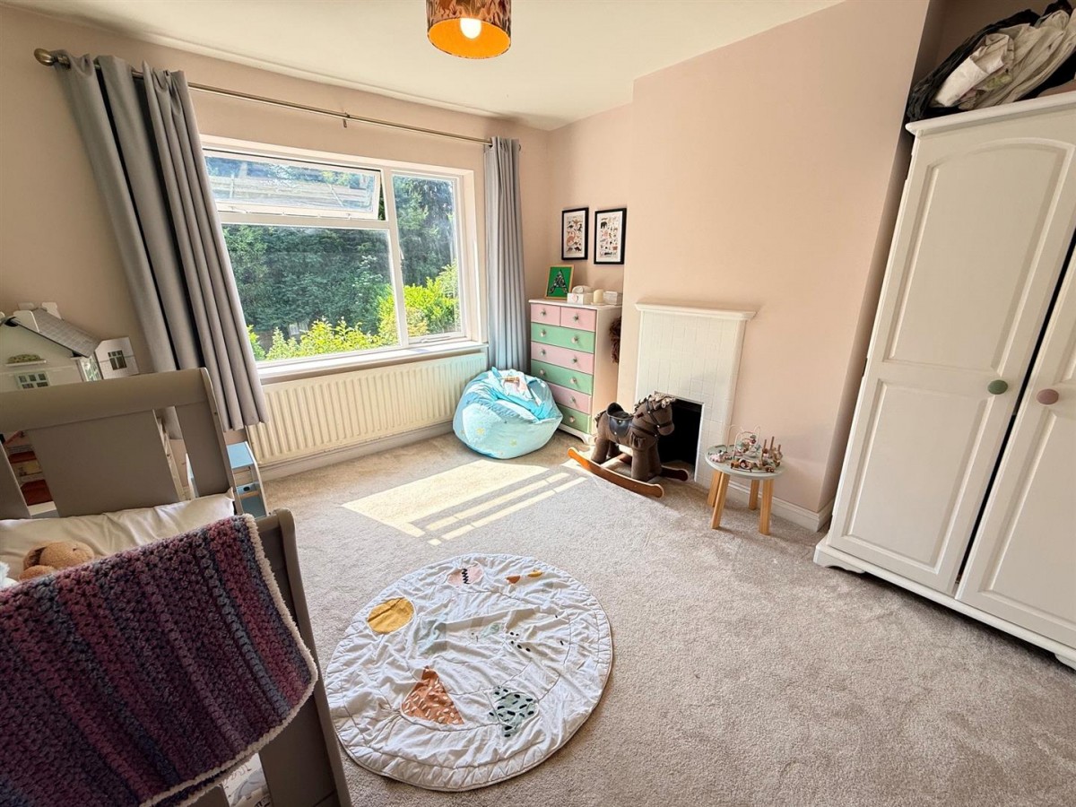 Ham Lane, Stourbridge, DY9 0UE